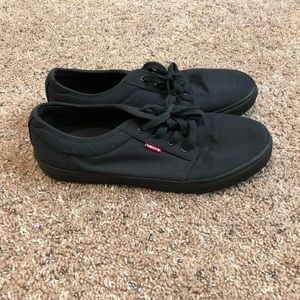 Levi’s skateboard shoes size 12